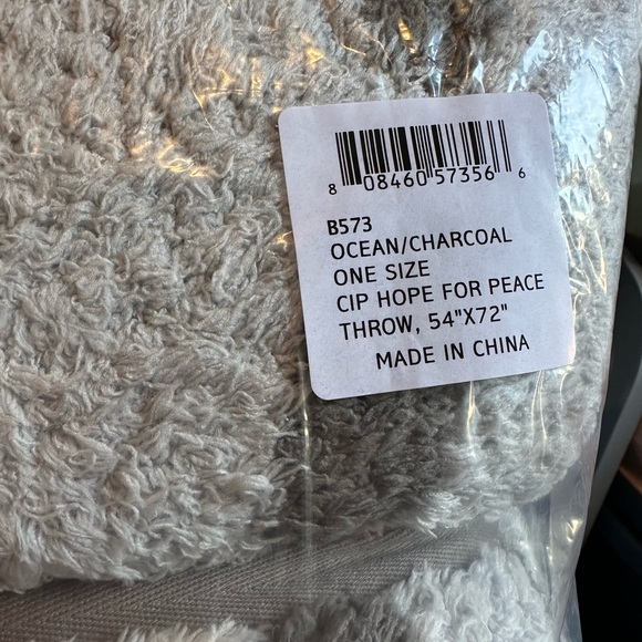 Barefoot Dreams Gray Plush Blanket! - Picture 4 of 5